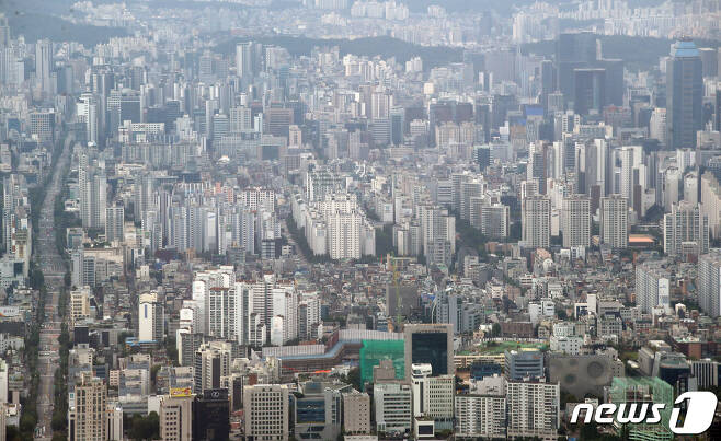 서울 아파트와 빌라 모습(자료사진) 2021.10.11/뉴스1 © News1 송원영 기자