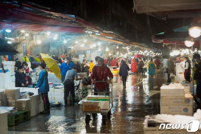 대만 북부 키룽의 한 어시장. © AFP=뉴스1