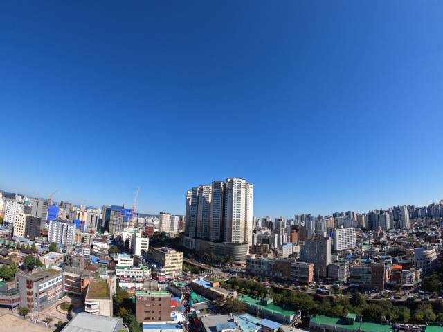 고프로 히어로 블랙10 광각 모드로 찍은 청계천 일대. /윤민혁 기자