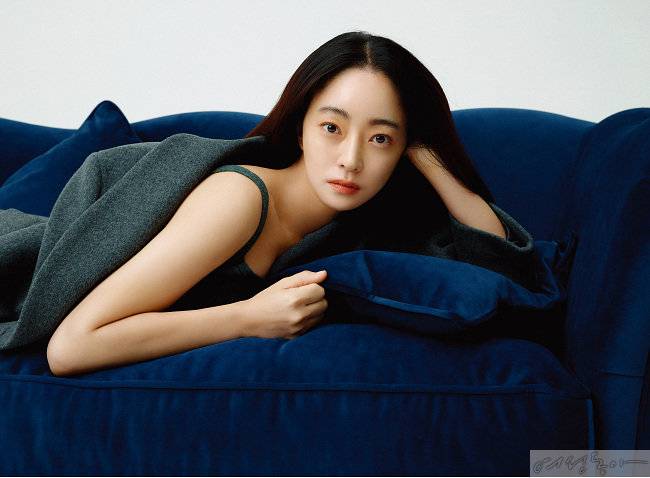 니트 브라 톱 올세인츠. 재킷 메종마레