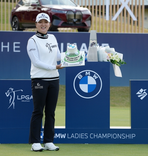 2021년 미국여자프로골프(LPGA) 투어 BMW 레이디스 챔피언십에서 임희정과 연장전 끝에 우승을 차지한 고진영 프로. 사진제공=BMW 코리아