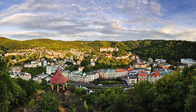 체코의 에코여행 드라이브가 유럽에서 가장 주목받고 있는 가운데, 최근 유네스코 세계유산에 등재된 체코 카를로비바리