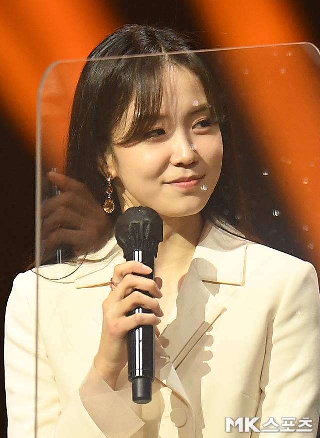 Jang Ye-won announcer is holding the 2021 Korea Popular Culture and Arts Award ceremony held at the Hae-Rum Theater in Jangchung-dong, Seoul on the afternoon of the 28th.