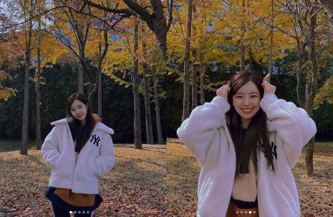 Actor Jin Se-yeon caught the eye by showing off the visuals of the autumn fairy.On the 2nd, Jean Seon-yeon posted several photos on his instagram with an article entitled It is so good that the filming site is autumn.The photo shows Jin Se-yeon posing in a forest with a fine maple leaves. Jin Se-yeon, who matches leggings with slender microfiber legs on his coat, is smiling brightly.The fairy visuals of Jin Se-yeon, which blended with the forest with the autumn color, are admirable. Fans responded that they are poor, pretty like a fall goddess, the maple leaves are covered by beauty.On the other hand, Jin Se-yeon appeared in KBS2 drama Born Again last year and will find fans through the drama Bad Memory Eraser.