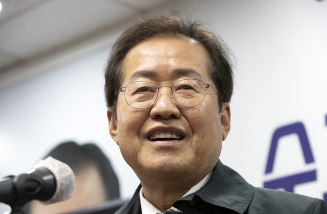 홍준표 국민의힘 의원이 지난 8일 서울 여의도에서 열린 jp희망캠프 해단식에서 인사말을 하고 있다. 연합뉴스