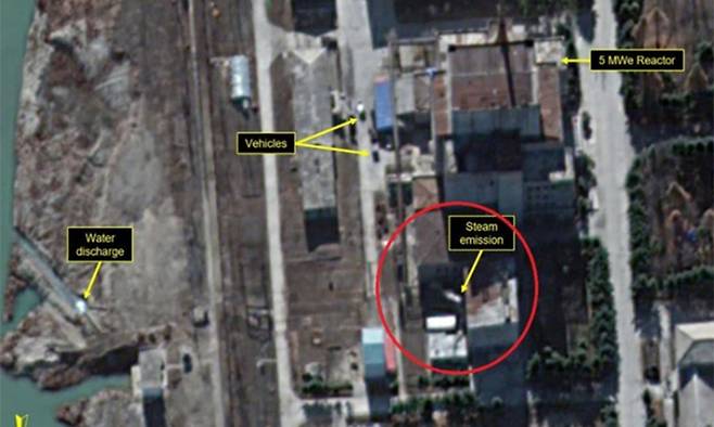 지난 23일 촬영된 북한 영변 5㎿급 원자로 위성사진. 사진=38노스