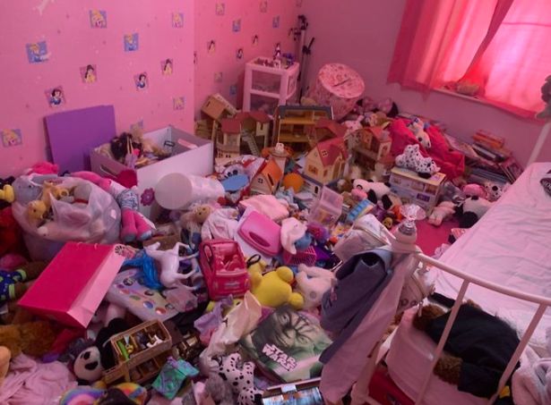 6세 소녀 에마의 지저분한 방.(사진=해피 베즈)