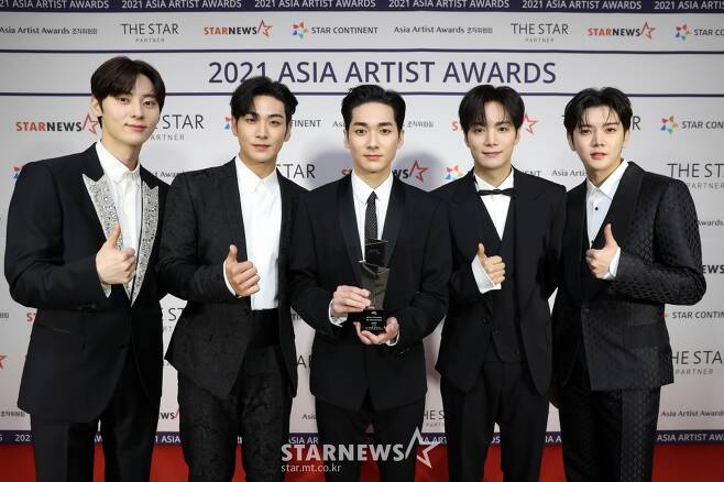 The AAA, hosted by the AAA Organizing Committee, has been reborn as the No.1 Global Awards ceremony, capturing the eyes and ears of fans around the world by introducing a new stage that has not been seen anywhere.