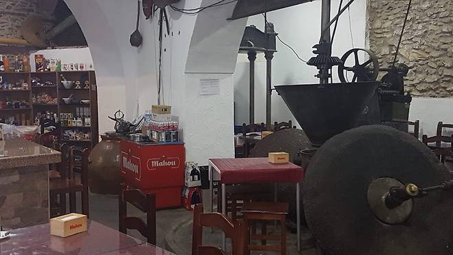 인구감소를 줄이려는 자구책으로 스페인 한 시골마을이 이사주민에게 제공하기로 한 카페의 모습. 이사온 사람은 카페에서 주인장으로 일할수 있다는 것이 조건이다