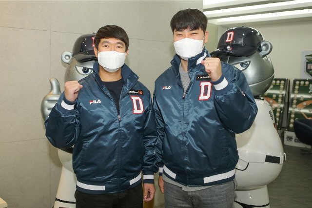 김지용-임창민(왼쪽부터). 사진제공=두산 베어스