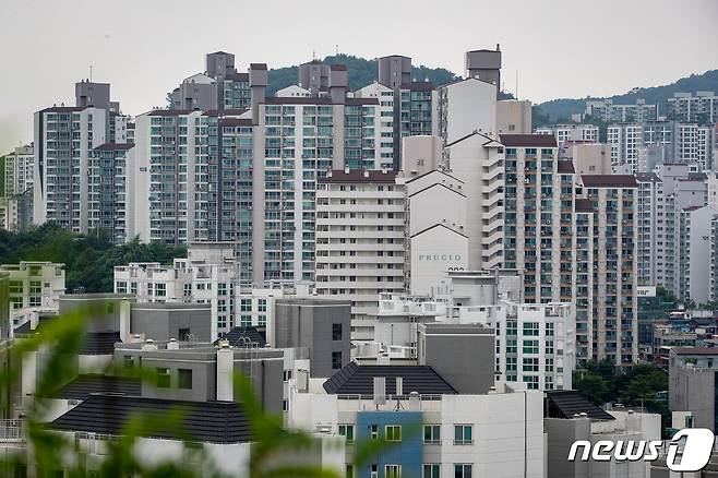 5일 서울시내 아파트 단지 모습. 2021.7.5/뉴스1 © News1 유승관 기자