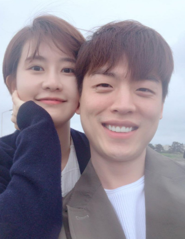 Kim Soo-ji MBC announcer announced his marriage to singer Han Ki-joo, a vocal major.Kim Soo-ji announced his marriage on December 12th through his instagram, I will marry Han Ki-joo, who met through MBC entertainment program Oh My Partner broadcasted on A Year Ago in Winter.Kim Soo-ji said, Because of Corona 19, the announcers could not bring the audience to the recording site, and the announcers went there, and they got married. The moment of first sight was broadcast on TV, so I was able to hold the historical scene for a lifetime.In fact, I have never lived in the past because I have never thought about marriage, so it is likely that taking responsibility for these Choices will be the homework of the rest of the day, he said. It is my future goal to have a beneficial married life that is not harmful to the world.Meanwhile, Kim Soo-ji announcer joined MBC in 2017 and is currently operating YouTube channel Suzu World.Han Ki-joo has been a crossover group awe as a vocalist and major, and has also released the OST Remember the Eyes of the JTBC drama Chosun Hondam Workshop Flower Party, which was aired in 2019.Han Ki-joo appeared on MBC Oh My Partner which was aired A Year Ago in Winter and set up a sweet stage.I will marry Han Ki-joo who met through MBC entertainment program Oh My Partner which was broadcast on A Year Ago in Winter.Because of Corona 19, we couldnt bring audiences to the recording site, so the announcers went there.According to my acquaintance who met yesterday, The moment of first sight was broadcast on TV, so I was able to hold historical scenes for a lifetime.In fact, I have never lived in the past, so taking responsibility for these Choices is likely to be the homework for the rest of the day.It is the goal of the future to have a useful married life that is a little big but not harmful to this world.I am going to go on a path that I did not think of, but I am going to go on a strong way to the person who can go the right way together.Im running a wedding invitation, but I think there are some people who can not give it to me.I do not want to take it, but I am sorry that I did not give you a burden because I did not have enough contract personnel 2) I would like to ask you to understand.I know some people are surprised, but getting married wont change the human body much. They eat and roll around and dont change.Ill be as smart as I am now. Bless me.(Oh! And I didnt do it because I was getting ready for V-log weddings. Im doing it again, so Im in Suzworld!