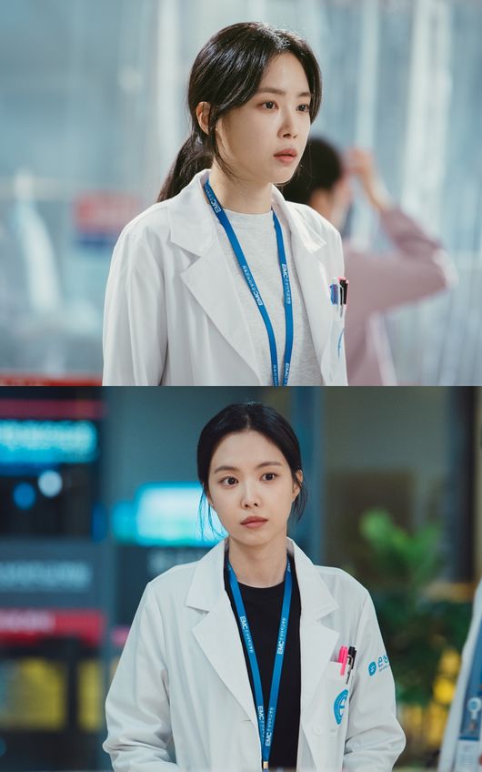 While actor Son Na-eun predicted his transformation into a character with various charms through Ghost Doctor, he is capturing the attention by directly revealing the keywords of his own Osujeong.The TVN New Moonwha Drama Ghost Doctor (director Boo Sung-chul/playplayplayer Kim Sun-su/production Studio Dragon, Bon Factory), which will be broadcasted at 10:30 pm on January 3, is a medical story that takes place when two doctors, who have no sense of mission, and who have no background and ability, share their body.Son Na-eun plays the motivated emergency room The Internet Oh Soo-jung, a person who believes in supernatural phenomena and fantasy that is not medically correct.Son Na-eun, who has been showing intense acting transformations, hopes for what Oh Soo-jungs character will look like in Ghost Doctor.Son Na-eun said, Oh Soo-jung is a motivated emergency room The Internet, a person who believes in miracles and fantasy.Sometimes I can show a pleasant energy in the drama with the wrong but imposing appearances.I can do this with Oh Soo-jung, so I think that I can do so much to show my character that expresses in my own color in a good shape. She also said, I focused on the atmosphere and expression so that I could raise strange questions in the middle as well as the bright and bright appearance of Oh Soo-jung.I was worried a lot about the story of Oh Soo-jung, who believes in fantasy without looking at Kim Bum, who is different from usual, with suspicion or without ambassadors. He expressed his thorough analysis and unusual affection for the character.Son Na-eun also cited passion, secret, and grandfather as the key words for the character. Oh is a passionate friend who wants to be a doctor like his grandfather, even in the opposite direction of his mother.I also think it is a keyword that can express the misfortune well because I have my own secret in it. I think that the resemblance between me and the real one is about 50%.I like my goals, my passion for what I want to do, and my bright looks, but I think I have a different side of my courage and courage than I do. He looks like Oh Soo-jung, raising expectations for the character of Oh Soo-jung, who will be drawn by Son Na-eun.In addition, Son Na-eun said, Ghost Doctor is a drama in which comics and lust coexist.It gives a pleasant pleasure with fantasy elements, but as it deals with the story that happens in the hospital, sometimes it seems to be able to feel the heavy afterlife with human aspects. Son Na-euns brilliant performance, which has been united by the charm of Oh Soo-jungs character, will be available at TVNs New Moonhwa Drama Ghost Doctor, which will be broadcasted at 10:30 pm on January 3.tvN