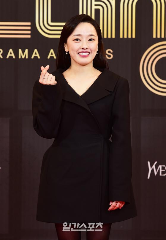 Actor Kwon So-hyun attended the 2021 MBC Acting Grand Prize red carpet event held at Sangam MBC in Mapo-gu, Seoul on the afternoon of the 30th.