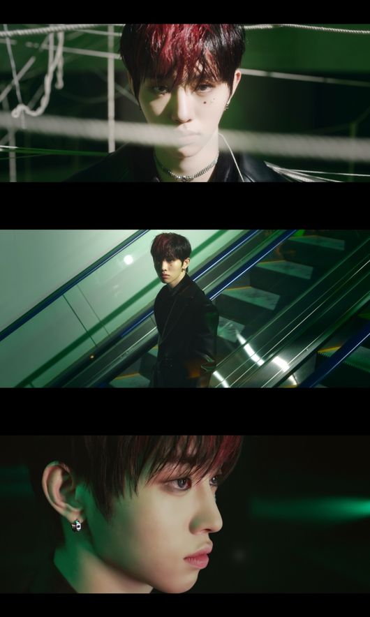 Group dripin (DRIPPIN) Lee Kyo-hyeop flaunted her dazzling visuals with a comeback trailer.Woollim Entertainment released a new prologue video of its third mini album, Villain, on the official SNS and YouTube channel at 0:00 on the 2nd.Lee, who became the third prologue video protagonist after Cha Jun-ho and Kim Min-seo, stylized the bridge hair, point makeup with a cubic under the eyes, and simple accessories, attracting attention with a more mature atmosphere than before.The appearance of Lee, who walked around looking for something under the green light and holding the rope, created a dreamy yet mysterious atmosphere.Especially, when the e-government reached out, the light scattered around the area gradually gathered to make it possible to guess that the e-government has a special ability, and at the same time, I wondered what story the dripin would draw with Billon.The first single Free Pass released in June last year, Dripin Villan, which has released a lot of refreshing beauty, will show an intense and deadly concept.The different charm of dripin 180 degrees is expected to lead to a hot response from global fans.Dripins third mini album Billon will be released on various soundtrack sites at 6 pm on the 17th.Woollim Entertainment