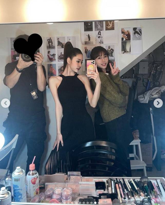 배우 강예원(오른쪽)과 유튜버 프리지아의 남다른 우정이 화제다. 출처|강예원SNS