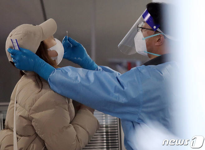 14일 충북에서 신종 코로나바이러스 감염증(코로나19) 확진자 70명이 추가됐다.(사진은 기사 내용과 무관함) / 뉴스1 © News1