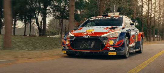 현대자동차가 지난 12일 공새한 '레디 포(Ready for) 2022 WRC 하이브리드' 영상에 등장한 i20 N 랠리카. <영상 캡처>