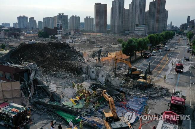 광주 동구 학동4구역 재개발 사업지에서 발생한 철거건물 붕괴참사 [연합뉴스 자료사진]