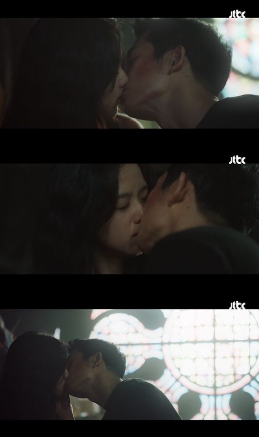snowdrop Jung Hae In Jisoo Kiss
