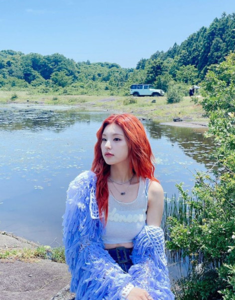 Group ITZY Yezi has unveiled a red-haired dye reminiscent of The Little Mermaid.On the 17th, ITZYs official Instagram account posted several photos without any phrases. Yezi in the public photos showed a refreshing beauty by matching cardigans with croppies and light blue bole.Especially, the intense red hair contrasted with Yezis light blue clothes attracted attention.The netizens who watched the photo praised Yezis beauty by leaving comments such as Its like the Little Mermaid and Yezi Sharala Hane.Meanwhile, ITZY, which has achieved remarkable achievements in various global platforms last year and has firmly established its position as the K Pop 4th Generation Girl Group, will play a big role in the new year and expand its global influence.The first step will be to hold an official fan meeting ITZY the First Fan Meeting ITZY Trust, Lets fly! at 5 pm on February 19 at Yes24 Live Hall in Gwangjin-gu, Seoul.Photos  ITZY Official SNS Capture