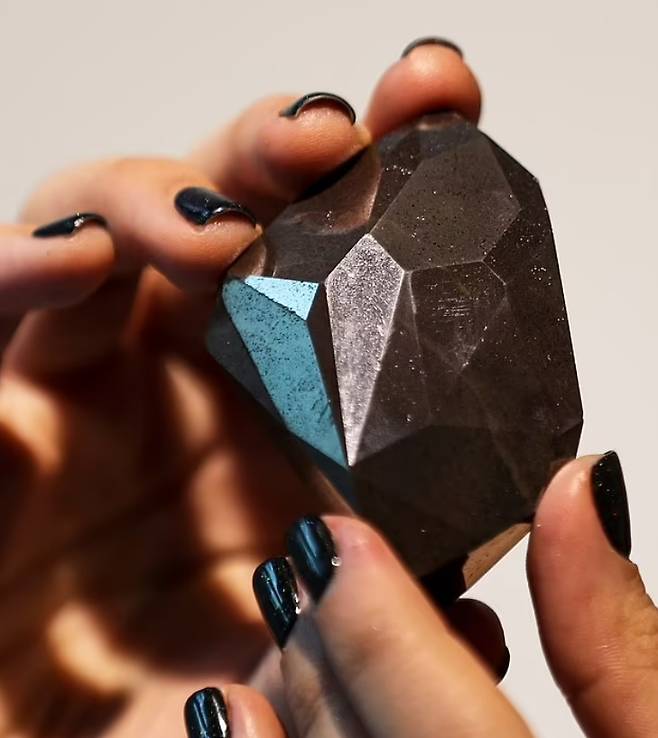세계 최대 블랙 다이아몬드(카르보나두)인 ‘디 에니그마’