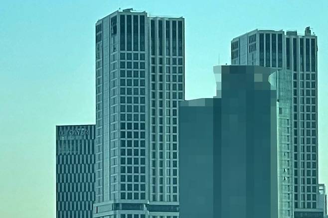서울 성동구에 있는 초고층 주상복합 건물 아크로서울포레스트 디타워(D Tower) 건물. [중앙포토]