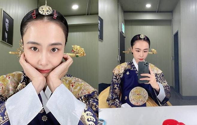 Actor Hong Soo-hyun caught the eye by showing off his elegant hanbok massy.Hong Soo-hyun posted several photos on his 30th day with his article Happy Lunar New Year through his instagram.The photo shows Hong Soo-hyun posing with a bright hanbok map, which is a combination of Hong Soo-hyuns bright beauty and colorful yet elegant hanbok map.Fans responded that It is beautiful, Happy New Year, It is beautiful, and It looks good and it is so beautiful.Meanwhile, Hong Soo-hyun met with fans in the KBS 2TV drama Police Class, which ended last October, as Choi Hee-soo.