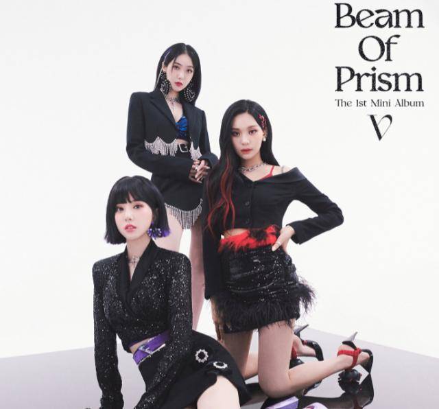 그룹 여자친구 출신 신비, 은하, 엄지. 내달 그룹 비비지로 재데뷔할 예정이었던 세 멤버는 모두 최근 잇따라 코로나19에 확진됐다. 빅플래닛메이드엔터 제공