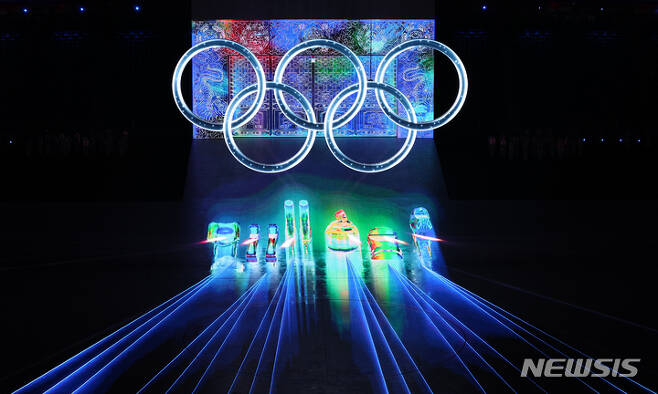 [베이징(중국)=뉴시스] 홍효식 기자 = 4일 오후 중국 베이징 국립 경기장에서 2022 베이징 동계올림픽 개막식이 열리고 있다. 2022.02.04. yesphoto@newsis.com