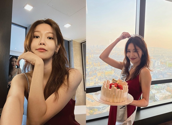 Girls Generation Sooyoung thanked her for her birthday.Sooyoung posted several photos on his 11th day with his article I will be a love boy as much as I have received to all those who have eaten, dressed, put on and burned and burned.The photo shows a Sooyoung and Tiffany partying in a party room with a magnificent city view. The look of happy Sooyoung attracts attention.Meanwhile, Sooyoung was born on February 10, 1990, and turned 33 years old this year. Actor Jung Kyung-ho has been in love for 10 years since 2012.Photo = Sooyoung Instagram