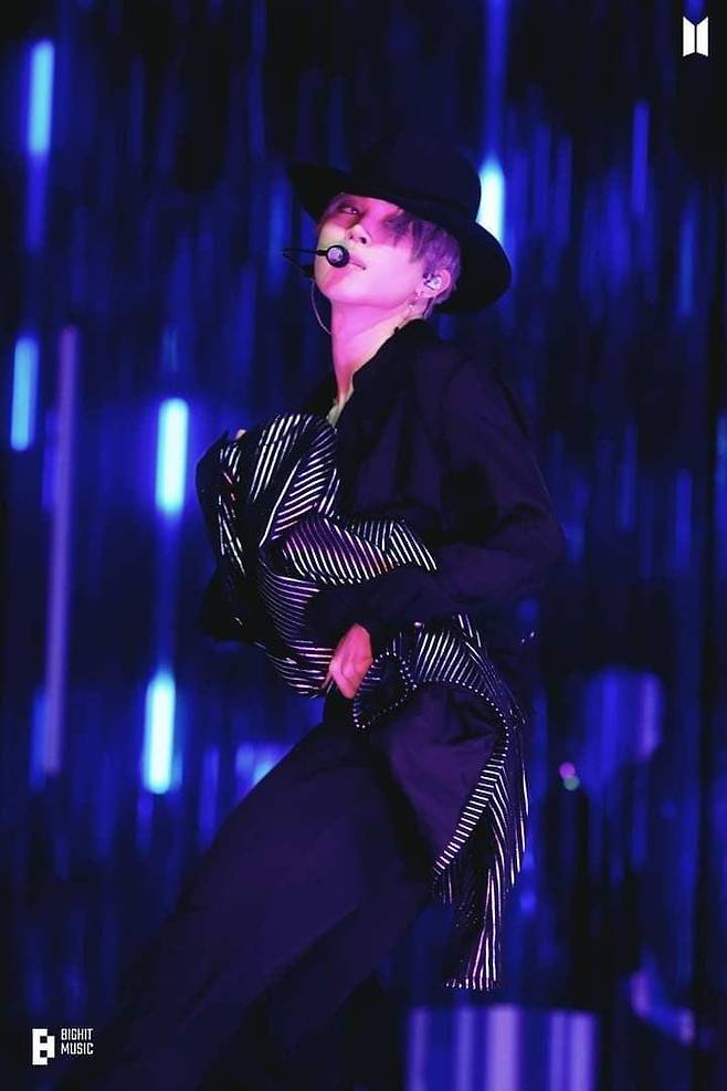 'SPOTIFY KING' 방탄소년단 지민, 솔로곡 7억..韓솔로 최초 '大기록'