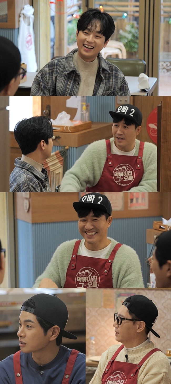 Lee Chan-won tells the story before his debut.MBC Everlons Teokbokki house brother, which will be broadcast on February 15, is a heartfelt brother Ji Suk-jin, heartfelt brother Kim Jong-min, heartfelt brother Lee Yi-kyung, who is heartfelt in the taste of tteokbokki, and tastes the stories of spicy tteokbokki and customers who came to the store in the ambitiously opened tteokbokki shop. It is an entertainment program that brings out a lot of things.On the first day of the business, Tteokbokki house brother comes to the actors Lee Dong-hui, Choi Daniel and singer Lee Chan-won, who are the three brothers sisters, and share various stories.Their deep friendship and heartwarming story will make the start of re-employment more effective.Lee Chan-won, who appeared as Kim Jong-mins Kanbu on the day, will reveal all the stories before appearing in Mr. Trot, a program that created Lee Chan-won.Lee Chan-won, a native of Daegu, had come up to Seoul for the appearance of Mr. Trot. The first house in Seoul was the military-motivated house.It was one room, 2.7 pyeong. On this day, Lee Chan-won surprises his three brothers by unveiling all of his ups and downs as well as all the specifications of the past before appearing in Mr. Trot.The goal is to receive three entertainment awards within 10 years of debut, he said. He also receives a big support from his brothers, revealing his aspirations for the next generation star.