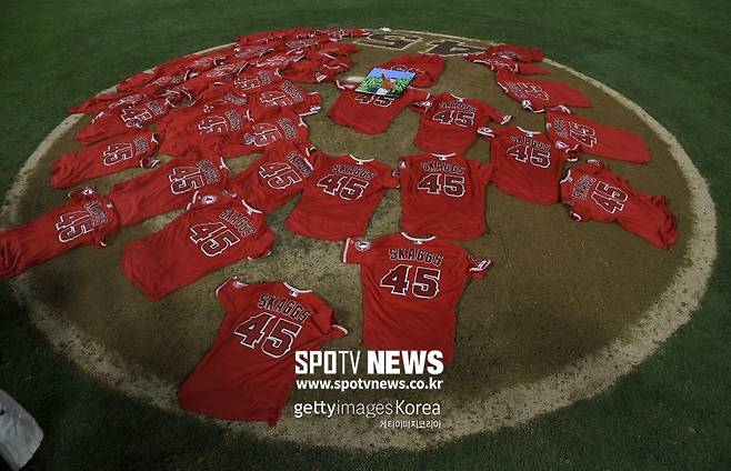 ▲ 스캑스 추모식