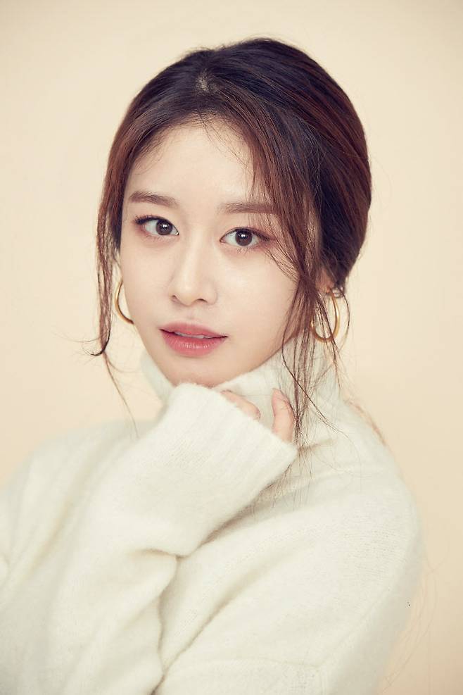 On August 18, the ANB Group announced that it would be able to communicate with many people through good works as actor Park Ji-yeon, and at the same time, it will provide full support to fully perform musical talents as a singer Ji-yeon by collaborating with Need Music Entertainment, an affiliate of ANB Group.Park Ji-yeon, who has emerged as a big word in the FA market as his exclusive contract with Longzen Entertainment in China expired at the end of December at the end of last years domestic management contract with Partners Park in July last year, has rejected a lot of love calls from a company, but after refusing it, he chose to be a friend with ANB Group CEO Park Sung-hyun,Park Ji-yeon has become a leading idol in trends by releasing numerous hits such as Lie, Boppump, Crazy Because of You, and Lollipoli after his debut in the music industry with the group T-ara in 2009. In particular, he was recognized as a solo singer, receiving his reputation as a singer who combines talent and charisma with his solo album Never Ever in 2014 and SENPASS in 2019.On the other hand, ANB Group is a professional management company belonging to new actor Han Yeji, actor Song Tae Yoon, and new actor Kim Kyu Ho from the model who received much love for the new actor Choi Yoon Sun and Watcha deleted from the girl group pine tree.