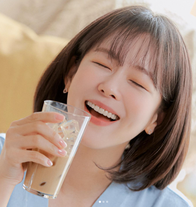 Actor Kyung Soo-jin showed a fresh bob with a spring atmosphere and attracted attention.Many people praised the photo called single disease. On the 19th, Kyung Soo-jin released a coffee brand image and a picture that had recently been photographed on his SNS.In the photo, he has a lovely atmosphere with a single-headed bangs that fall to the shoulder, followed by a single-headed half-packed style, a clean-chitkey.Actor Chae Soo-bin admired Kyung Soo-jins photo, saying, Wouchie is so lovely. Shin Soo-yul also responded that he was Sujin Holic.MBC I live alone and other entertainment programs, all kinds of tools in the face of the light leader who has been dealing with the appearance of the transformation was followed by cheers.The fans responded, My sister is cool, but now she is beautiful, I am a gangster, and I am beautiful.On the other hand, Kyung Soo-jin played an anime theater with JTBC Hersh tvN Mouse last year.Photo Source  Kyung Soo-jin SNS