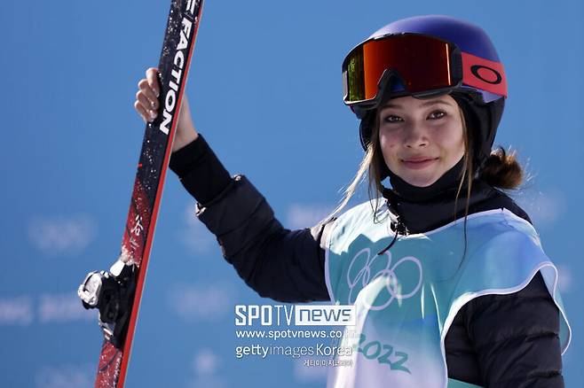 ▲ 2022베이징동계올림픽 스키 프리스타일 하프파이브에서 금메달 2개 은메달 1개를 획득한 에일린 구
