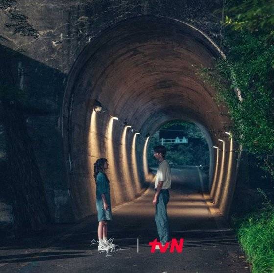 '스물다섯 스물하나' 속 한벽굴. 지난여름에 촬영한 장면이다. 사진 tvN