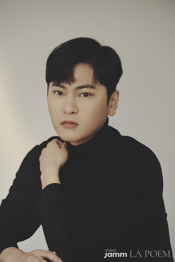 Rapoem announced his exclusive contract with Studio Jam (Lee Kyung-ran and CEO of Cho Seung-wook) on the official SNS today (10th) along with a new profile photo.They said: This year marks the third year of the formation of the rappoem, and Im glad that the rappoem and studio jam will be together at another starting point.I want to try a lot of planned things by pushing and following each other like shadows on the road.I will show you various aspects of rappoem that are always sweating and hard, so I would like to ask for your support and expectation. Park Ki-hoon said, I am really looking forward to being with the studio jam with a new start. Yoo Chae-hoon said, I am worried about showing more advanced appearance.I would like to ask for a lot of love for the move of the always challenging team rapoem, which has made a new leap forward. Jung Min-sung said, I will try harder every moment, relying on each other to show more meaningful appearance in the future. Choi Seong-hun expressed his will for a new start, saying, I would like to support the rappoem and studio jam to show another appearance.Rapoem is a Phantom Singer 3 winner, consisting of tenor Yoo Chae-hoon, Park Ki-hoon, counter tenor Choi Seong-hun and baritone Jung Min-sung.It has been loved by the public with Sungak Avengers which has music and artistry at the same time by releasing a number of albums, participating in O.S.T, and collaborating with musicians.Among them, rapoem is joining the studio jams No. 1 The Artist, and expectations are gathering more for future activities and synergy.Studio Jam is a K-pop entertainment studio founded by K-pop. As the hit makers who succeeded Phantom Singer with Cho Seung-wook PD and Kim Hyung-jung PD, there is a lot of interest in what kind of rapoem will show in the famous studio jam of music entertainment.In addition, Studio Jam will continue to discover and nurture promising The Artist along with the joining of rappoem, and will continue to grow together with generous support for its global advancement of its own The Artist.