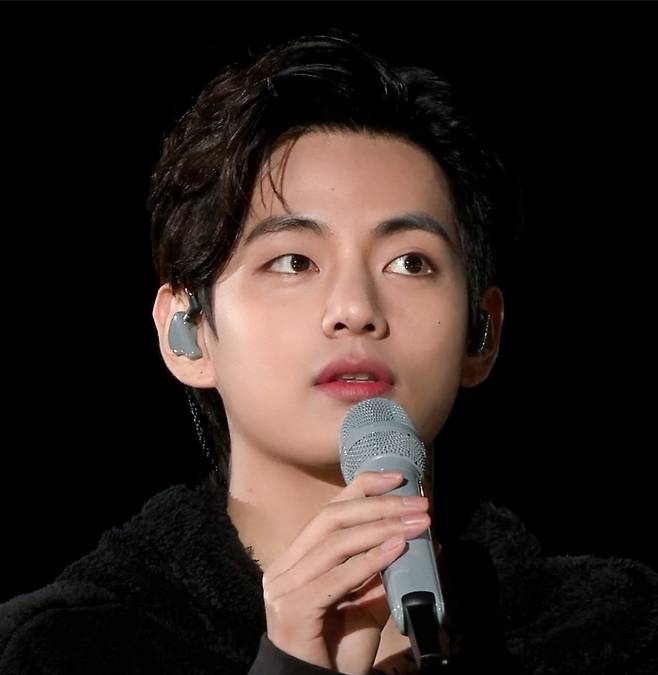 방탄소년단 뷔, 무대 천재 '화려한 귀환'..구글 검색 1위 올킬+콘서트 사진 1000만 '좋아요♥'