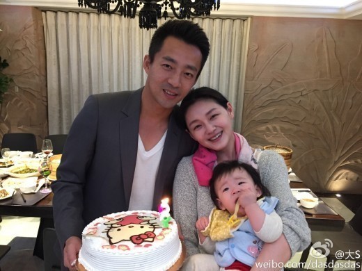 Seo Hee-wons ex-husband revealed his position on the marriage of Seo Hee-won and Koo Jun Yup.Seo Hee-wons husband, China chaebol 2-year-old businessman Wang So-bi (Wang Xiaopei), said on his SNS Weibo on the afternoon of the 12th, I divorced Seo Hee-won peacefully.Wang So-bi said, I have not revealed my position because I am burdened with getting attention for my personal work, and appealed to many people and reporters that it was difficult to live a normal life because I received numerous questions about Seo Hee-wons Koo Jun Yup marriage.We have divorced peacefully and (that divorce) has nothing to do with anyone, he explained.Wang was divorced from Seo Hee-won in November last year and was rumored to be caused by the affair of Wang So-bi.Wang So-bi then celebrated Seo Hee-wons marriage, saying, Everyone is living a new life and Lee Gi-wons happiness.In the meantime, he added his apology to China actor Jang Ying-ying, who was criticized by the public for being surrounded by himself and rumors.Seo Hee-won and Wang So-bi made a marriage in 2011 and left one and one man under their leadership.Seo Hee-won, who divorced Wang So-bi in November 2021, announced his lover Koo Jun Yup and marriage on March 8th, 20 years ago.Koo Jun Yup left for Taiwan on the 9th for marriage report and honeymoon with Seo Hee Won.