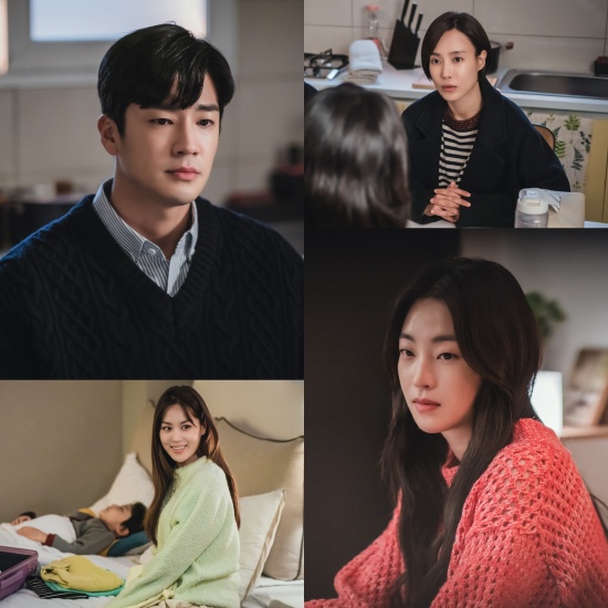 Wisdom, who has passed the hellish hurdles, meets with his family again.On the 24th (Today), the IHQ drama channel, the tree Drama $ponsor (directed by Lee Chul/playplayplay by Han Hee-jung), which was broadcast on MBN, reunites with the present Seunghun (Wisdom) and Park Da-som (Ji E-Suu) who had a terrible struggle to save their children.Earlier, the current Seunghun was deceived by Lee Chun-ja (Park Jun-geum), who said he would make himself a successful businessman, and became a perpetrator of about 10 billion pre-sale frauds at a time.He arrested and managed to make a move with the help of Park Chae-rin (Han Chae-young), but did not return to his marriage home and appeared as an employee of an entertainment company, foreshadowing another reversal story.Among them, Wisdom, who met with his family in a house for a long time on the 24th (today), was captured.Hyun Seung-ji (Kim Yoon-seo) asks Park Da-som, who returned from the United States, warmly, while Park Da-hye (Kim Hee-jung) shows a smooth family aspect, such as organizing his nephews baggage with a bright smile.In the meantime, the current Seunghun and Park Dasom, which show heavy sinking eyes, create an atmosphere that is 180 degrees different from the previous one.The current Seunghun and Park Dasom, who have moved away from Park Chae-rin and David Park (Kim Jung-tae), respectively, have a calm attitude that seems to have put everything down.Especially in the 9th broadcast, there is a big psychological change for both of the two who have experienced a multi-faceted event with the ponsor, and attention is focused on whether they can return to the past where they were happy.The story of the current Seunghun, who started his new life, is one of the biggest watching points of the ninth broadcast, said the production team of the $ponsor.Seunghun, who is poisoned by the betrayal of Park Chae-rin and Lee Chun-ja, should see if he will do Choices or return to his family to make money again.The 9th episode of $ponsor will be broadcast on the IHQ drama channel and MBN at 11 p.m. on the 24th (today), and can be viewed in real time through MBNs website on Air.victory contents