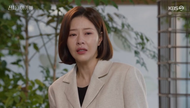 Park Ha-na, who dreamed of a new life after pregnancy fraud, lost her stomach child and Kang Eun-tak and was in a fever.In the 51st episode of KBS 2TV weekend drama Shinto and Young Lady (played by Kim Sa-kyung/directed by Shin Chang-seok), which was broadcast on March 26, Jo Sa-ra (played by Park Ha-na) lost her stomach child and broke up with Cha-gun (Kang Eun-tak).Chagan confessed to Jo Sa-ra, Lets forget about everything and start over, and I want to live as my father. He dreamed of a future to be with, presenting baby shoes.Chagan and Josa promised to leave together for Vietnam.Ive lived in Vietnam for over five years, and Im used to it, so Im sure Im responsible for my child and Sarah.We can start over, he said. We have our children. And my mother will probably understand me.So dont tell anyone, and well go.The chagan, who had forgiven all his evil deeds, showed tears, but he was walking off the chagan that night and lost his child on the stairs.The investigation said, I have done something that I can never forgive from The Man from Nowhere, and I have sinned unforgivable.I dreamed of happiness again with The Man from Nowhere without conscience. I shouldnt. I think I punished you in heaven.We lose our last hope, and I dont even deserve to say sorry to The Man from Nowhere.Dont forgive me, he said.I never regretted loving Sarah. I loved you the best I could, though I was not good enough for her.I hope Sarah is always healthy and happy. I was so grateful to you for the last time, so I said, Why did I do that? Why would I have a good person like you?