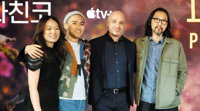 각본가·총괄제작자 수 휴, 배우 진 하, 총괄제작자 마이클 엘런버그, 감독 코고나다(왼쪽부터). 엘런버그를 뺀 세 사람은 한국계 미국인이다. ‘파친코’는 일제강점기부터 20세기 말까지 한·미·일 3국을 가로지르며 4세대에 걸친 가족사를 다룬다. /애플TV+