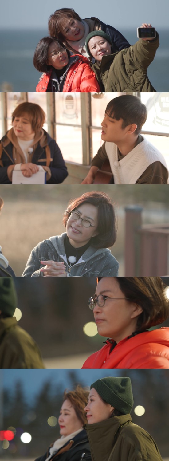 On KBS 2TVs emotional trip, which will be broadcast on the 31st, Lee Sun-hee, Lee Geum-hee, Moon So-ri and Park Jae-jung will take a special trip to Joana Balavoine, which has a natural nature of mountains, fields and seas.The drinking road, which walks along the coastline of the West Sea, is a good way to walk lightly and drink its name.Moon So-ri, who heard the wind blowing through the forest, said, One day, my homeroom teacher who heard my name said, It is the same name that someone is very happy to come to.Moon So-ri replied to Lee Geum-hees question, Do you have a pleasant wait? It is a crank to check whether there is a difference between my thoughts and other peoples thoughts.Moon So-ri, who is the driving officer and MC of Joana Balavoine travel, said, I had a movie in Joana Balavoine 10 years ago. One day, I called director Hong Sang-soo and said I needed to shoot Isabelle Wyper. He said that he liked Isabelle Wyper the most at the time, and his husband, Jang Joon-hwan, said, Honey, the baby comes out in two weeks.So the local grandmothers said, Is he coming out?Moon So-ri, who became the official baby of the village every day, was able to take care of the whole neighborhood and finish shooting safely and give birth to a child.The three people who arrived at the Quarry River, a natural coastal cliff carved by the waves about 70 million years ago, admired the magnificent scenery of the layered time.Moon So-ri said, Every time I look at the rock, I think I have to act like that. I want to act that can follow even half of the comfort of nature.Lee Geum-hee, who listened to Moon So-ri, added, I have to go, but it is not art to put nature in me. He added, I have to stop once.Lee Sun-hee, Lee Geum-hee and Moon So-ri headed to a small cafe where a yellow bus was parked in front of a large tree.Todays surprise guest, singer Park Jae-jung, who played a sweet guitar in it, welcomed the three people.Park Jae-jung said, It is my first appearance on KBS after good, and I am honored to be with the presidential candidates. I fell asleep at 8 pm yesterday.Park Jae-jung then introduced himself to his beloved senior Lee Sun-hee as a self-titled song that has not yet been released.Lee Geum-hee, who listened to the lyrics quietly, said, Why do you think you are alone?When asked, Park Jae-jung said, I wanted to be 40 and 50 quickly from my childhood. I often think about my hard heart, but I would not cry less when I became an adult.Moon So-ri, who listened to his song with heartfelt lyrics, tears and said, When I was a child, I worked alone without a manager. I was really scared at that time.Moon So-ri added, The song lyrics were the same as my heart at the time, a song that comforts the 20-year-old Moon So-ri.Park Jae-jung showed off his youngest son, saying, I will be a better junior than anything else today.Four people headed to the observatory along the path between the reeds.Lee said, Life seems to have his time, Park Jae-jung said, I think the finances will meet once more.Park Jae-jung said, It is still lacking, but it is good that peoples perceptions have changed a lot.Lee said, It is important to hold on to another time, it is not time to come.Park Jae-jung, who looked at the reed field like a wave for a long time, gave a time to be remembered forever by singing Lee Sun-hees favorite song, Meet You.Lee Sun-hee, who closed his eyes and listened to the song, hugged Park Jae-jung, a junior who traveled with him, saying, I think I can hug you.Meanwhile, Park Jae-jung will be broadcast at 10:40 pm on the 31st.Photo: KBS 2TV I have to stop once