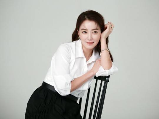 배우 이소연.