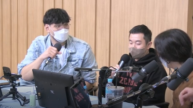 An Il-kwon expressed confidence in his boxing battle with Kim Jong-kook.In the section of SBS Power FM Dooshi Escape TV Cultwo Show (hereinafter referred to as TV Cultwo Show) and Special Invitational broadcast on April 1, Ahn Il-kwon and Ha Seung-jin of YouTube fighting reality entertainment Zombitrip appeared as guests.One listener asked An Il-kwon, When do you stick with Kim Jong-kook?If you stick it up, you can stick it at any time, said An Il-kwon, and this is good because Kim Jong-kook is the one who thanked me.Im not acquainted with Kim Jong-kook. Its a comedy. I improvised to say I won.Stephanie Herseth Sandlin shivered. Thats what happened. You never saw her. Someones gonna say, You lost?I talked so realistically, he said.This video went off and the timing was important. I met them at the wedding. They told me to run away.(Stephanie Herseth Sandlin video. He was a big hit. I was wondering if he was upset. He was busy.Its only a few seconds, but he helped me with it while I was busy. He was so good. I only have 20 seconds, but what do you want to do? I usually edit the video for 10 minutes and make it for 3 minutes.That was over 4 million (recovery) because I was Stephanie Herseth Sandlin and I was so excited to see Kim Jong-kook being dragged away.You want to be a bitch, she quivered.However, when Kim Jong-kook asked me what would happen if I received a fight after that, I was confident that I am grateful, but if I do boxing rules, I win unconditionally.If you hear this, you can always do Top Model. This is steamy, Ill play fair. Ill go to the channel, not the contest.It doesnt matter if its three minutes, five rounds, six rounds, he said.Asked if he would win in a few minutes, he replied: I dont think I can get K.O. I dont care if I hold the round long, because Im physically confident.Kim Tae-gyun warned in turn that if you go to the TV Cultwo Show, the article is very big and Kim Jong-kook listens to the broadcast all the time.Do not write strangely, I am a respec and thankful person, but if I do boxing rules, I will not fit my weight class. I am only 66kg.