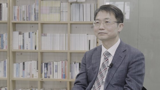 천종호(57) 대구지방법원 부장판사가 중앙일보와 인터뷰 하고 있다.