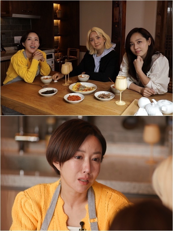 The group S. E. S unites to the complete body.TV CHOSUN star documentary myway broadcast on April 10 reveals the new start of the Blady end of Sugars four years, which stopped broadcasting activities due to social controversy over gambling in 2018.On the same day, S.E.S, which became an icon of the times and gained explosive popularity at the same time as its debut in 1997, gathers together to raise expectations.Shu is going to share a deep story that he has not talked about with Eugene, a member of S.E.S, who has built up a strong friendship with his life.We also prepare special dinners for our beloved members.The three recalled memories of their former S.E.S activities and boasted of I can tell now.It was a lot of work at that time, but it was like when I was happy and happy. I can get a glimpse of the deep friendship of S.E.S., who has been together for a long time.Then the sea told Shu, who started at the end of the long Blady, I was trying to live hard.We can all live together again and again. He expressed his sincere worries and affection.Eugene also added, I want to cheer you up to be so courageous that you start work again.