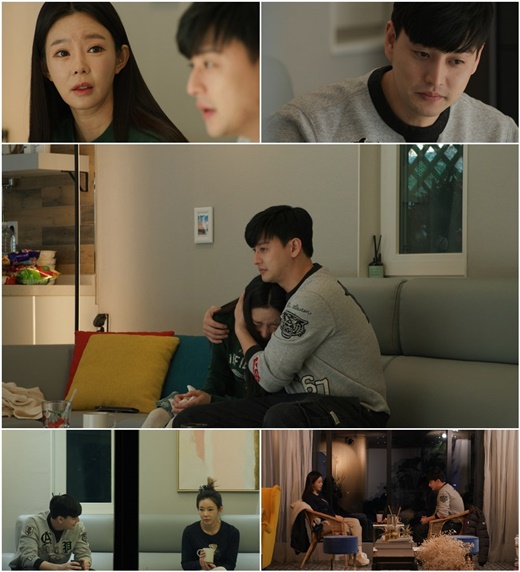Ji Yeon-soo and Eli are in a cold air again in the morning with the second day of The Slap.Comprehensive channel TV Chosun We Divorced 2 (hereinafter We Got Divorced) is a real time drama that deals with the divorce after marriage that has not been seen before, suggesting the possibility of a new relationship that can be a good friend relationship, not a reunion purpose.In the last first episode, Eli - Ji Yeon-soo and Nahan Il - Yu Hye Young got explosive sympathy by revealing the feelings of conflict and misunderstanding that they experienced during marriage and divorce process.In We Got Divorced, which is broadcasted on the 15th, the story of the second day of The Slap, which was the first time that Eli - Ji Yeon-soo couple faced each other in two years in a cold atmosphere.On the first night of The Slap, when the fierce argument came and went, Ji Yeon-soo told Eli that he was not able to see the divorce notice and I had a Minsu next to me and I prayed for a few hours.Eli said, I have never told you to give a duty during your marriage. He finally shocked everyone by revealing the decisive reason for deciding to give a duty.After the first night of The Slap, which was such a storm, Eli thought it was a lighter atmosphere and naturally recommended Ji Yeon-soo for breakfast.But when Ji Yeon-soo took out one word: Too bad, Im going to the night and the fight started again: Ji Yeon-soo said, Since I went to United States of America, my parents-in-law was planning a divorce. Eli said, I never planned, United States of America When I said I would make money and send it (to Korea) at United States of America, I asked you to divorce if you would.The marriage and the diversity of the two peoples day are revealed, and the atmosphere is expected to be overturned again.Eli said in an interview with the production team that the reason for Choices to United States of America was because of money. I had a yearly income of 15 million won at the time of the U-Kiss activity, and I was not able to deposit it. He said.MC Shin Dong-yeop - Kim Won-hee - Kim Sae-rom also expressed regret at the same time, responding that I thought I would have earned better because I was a good idol and I would have had a lot of trouble as the most.On the night of The Slap 2 ahead of the last day, Eli hinted at Ji Yeon-soo: Will you let me see (tomorrow) son?Eli has faced Sons face only on video calls over the past two years of his life in United States of America: whether Eli, who has been Choices for appearing in We Got Divorced to meet Son, could succeed in The Slap with Son, and Ji Yeon-soo has raised questions about how Elis request would have been reacted to Im making him.The production team said, Eli and Ji Yeon-soo, who were shocked by the truth revelation in the last broadcast, will continue their honest conversation that is unlikely to end in the second episode. The more you talk, the more shocking truth and hot tears about marriage and divorce Kahaani, He said.Meanwhile, We Got Divorced is broadcast every Friday night at 10 pm.